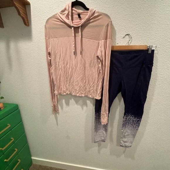 CALIA Purple Leggings (M) & Giaim Pink Light Weight Hooded Shirt (M) - Set - Picture 3 of 14